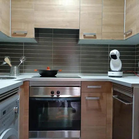 Relajate En Ramales De La Victoria, Con Piscina Y Parking Daire *