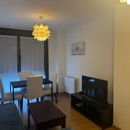 Relajate En Ramales De La Victoria, Con Piscina Y Parking * Ramales de la Victoria